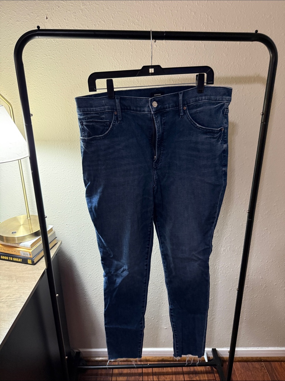 Express Women's Skinny Jeans in Dark Blue Wash